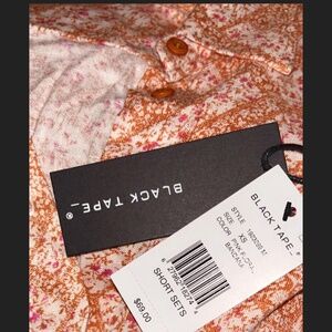 NWT Black Tape(Macy's) floral Bandana button down top